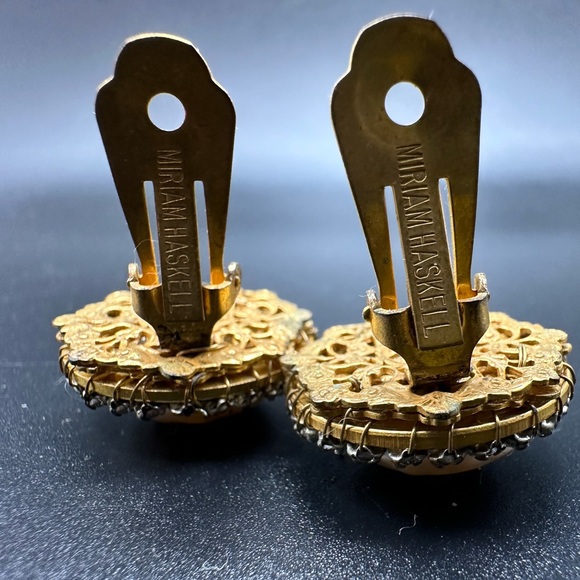 Vintage Signed Miriam Haskell Clip on Faux Pearl Button Rhinestones Earrings - Picture 8 of 14